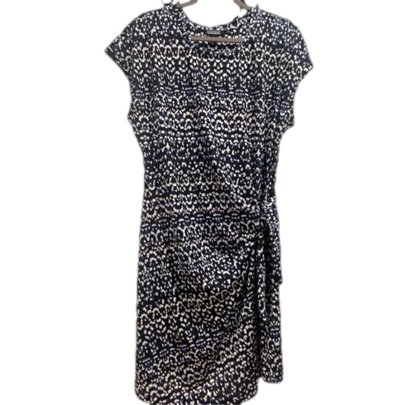 Nicole Miller Dresses & Skirts - Nicole Miller Printed faux Wrap Dress - sz XL